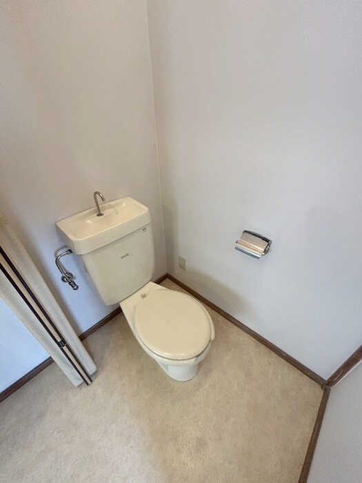 物件内観写真13　(トイレ)