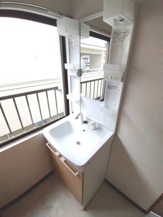 物件内観写真11　(洗面)