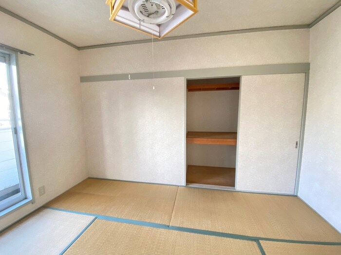 物件内観写真10　(収納)