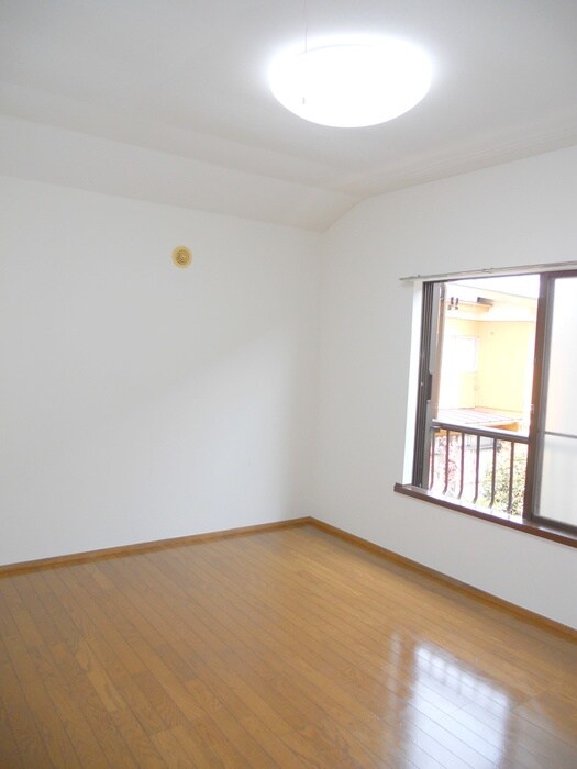 物件内観写真4　(居室)