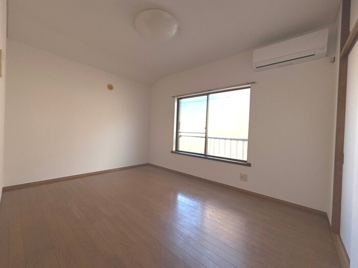 物件内観写真12　(居室)