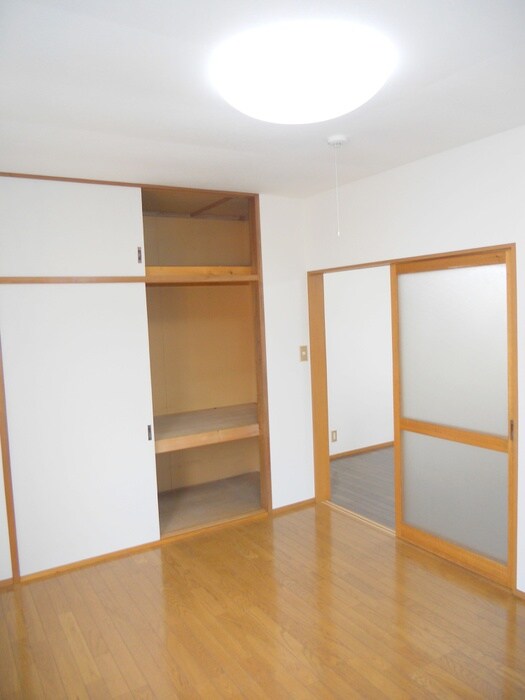 物件内観写真18　(居室)