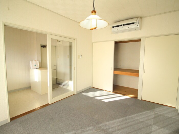 物件内観写真16　(居室)