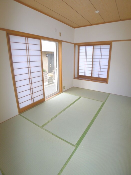 物件内観写真11　(居室)