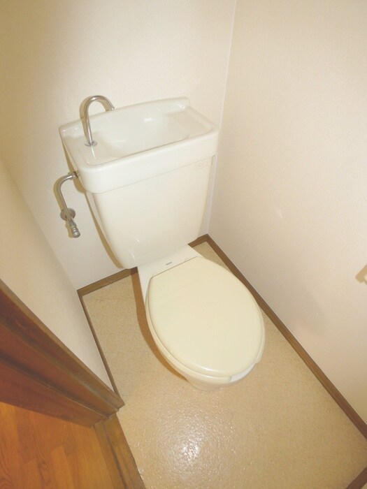 物件内観写真15　(トイレ)