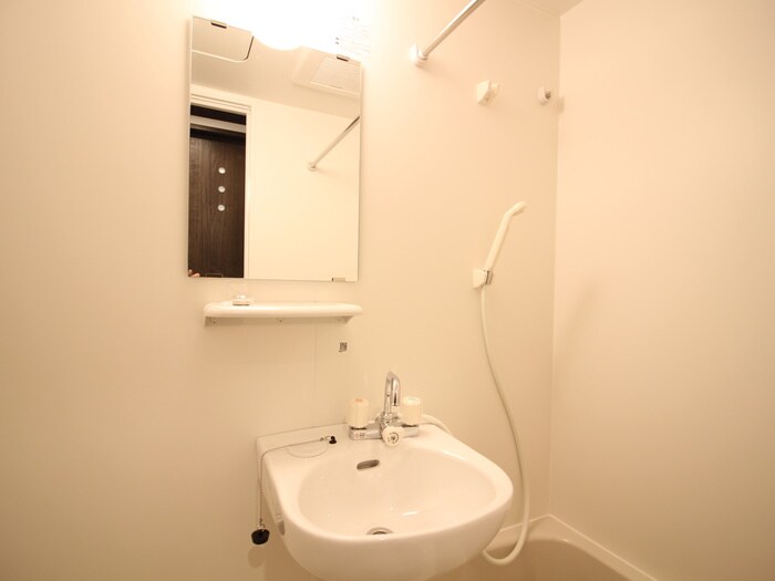 物件内観写真11　(洗面)