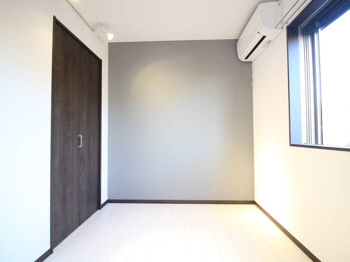 物件内観写真21　(居室)
