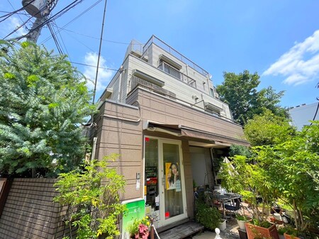 アルファ市川外観写真