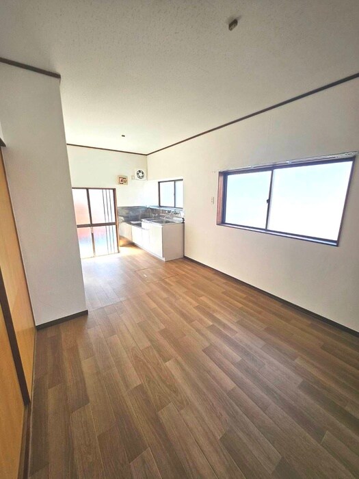 物件内観写真4　(居室)