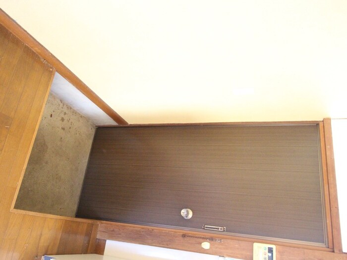 物件内観写真12　(玄関)