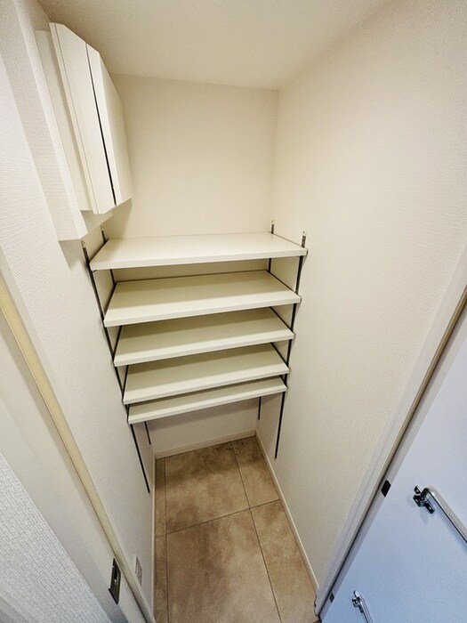 物件内観写真9　(靴箱)