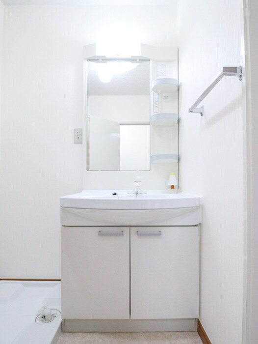 物件内観写真9　(洗面)