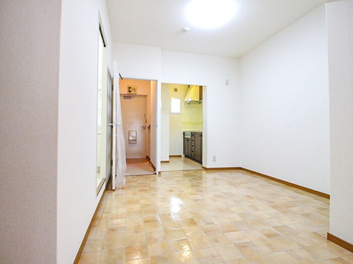 物件内観写真13　(廊下)