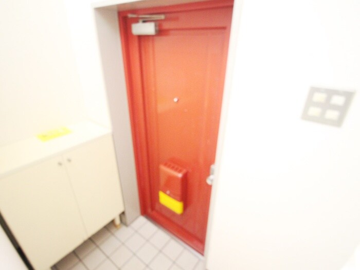 物件内観写真17　(玄関)