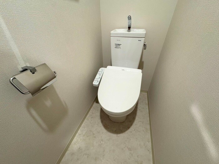 物件内観写真16　(トイレ)