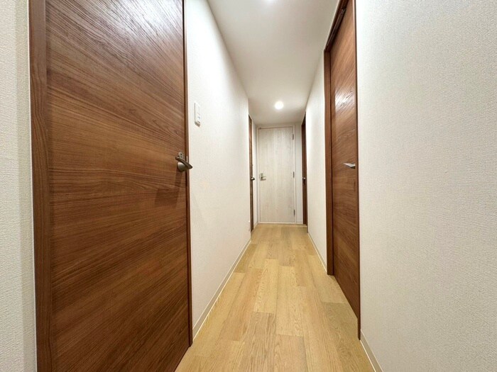 物件内観写真21　(廊下)