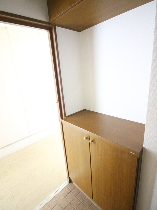 物件内観写真18　(靴箱)