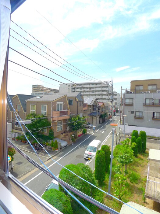 物件内観写真11　(室内からの展望)