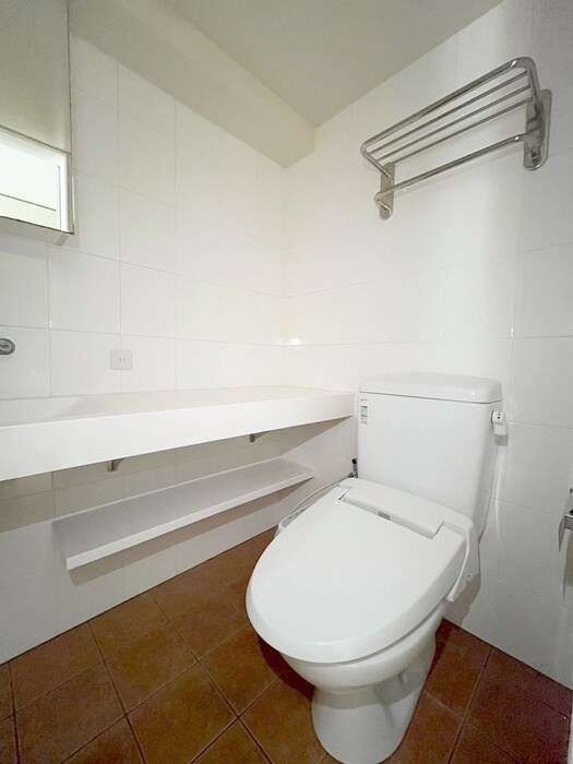 物件内観写真9　(トイレ)