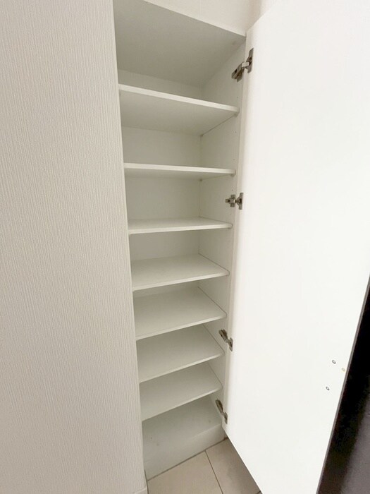 物件内観写真14　(靴箱)