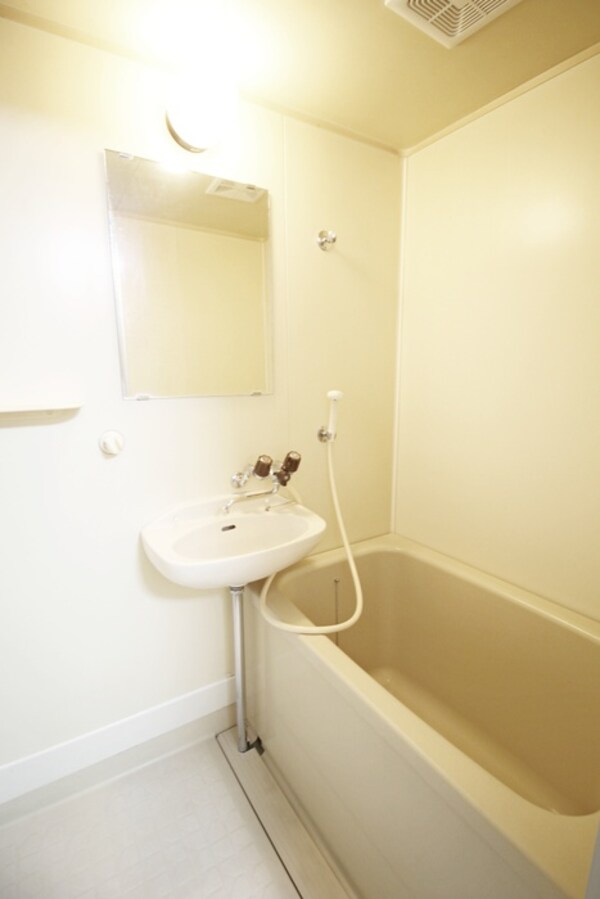 バス／シャワールーム等