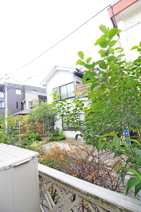 物件内観写真16　(室内からの展望)