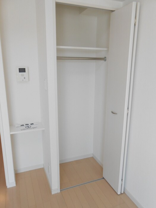 物件内観写真13　(収納)