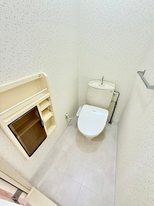 物件内観写真14　(トイレ)