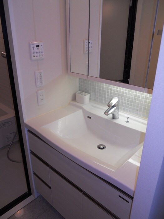 物件内観写真11　(洗面)