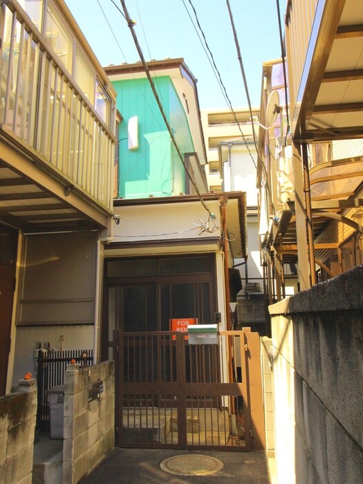 物件外観写真3　(外観写真)