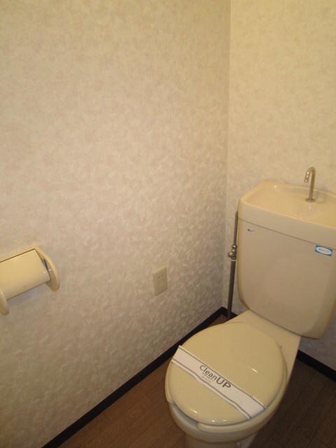 物件内観写真12　(トイレ)