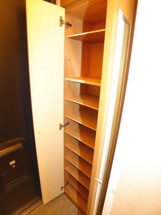 物件内観写真14　(靴箱)