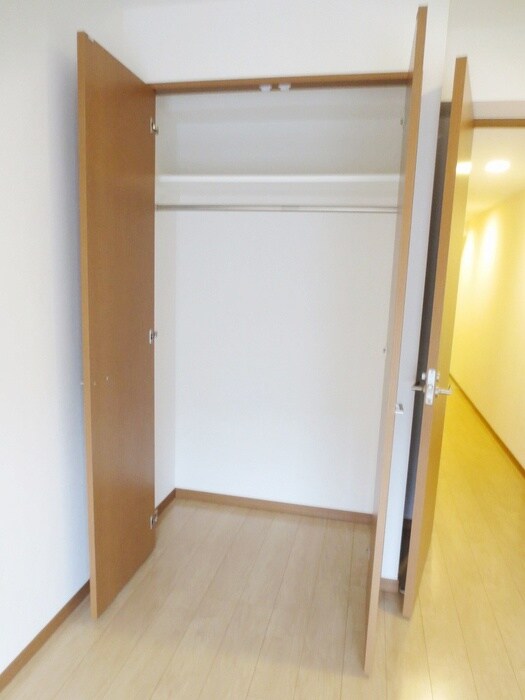 物件内観写真10　(収納)