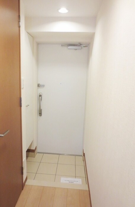 物件内観写真21　(玄関)