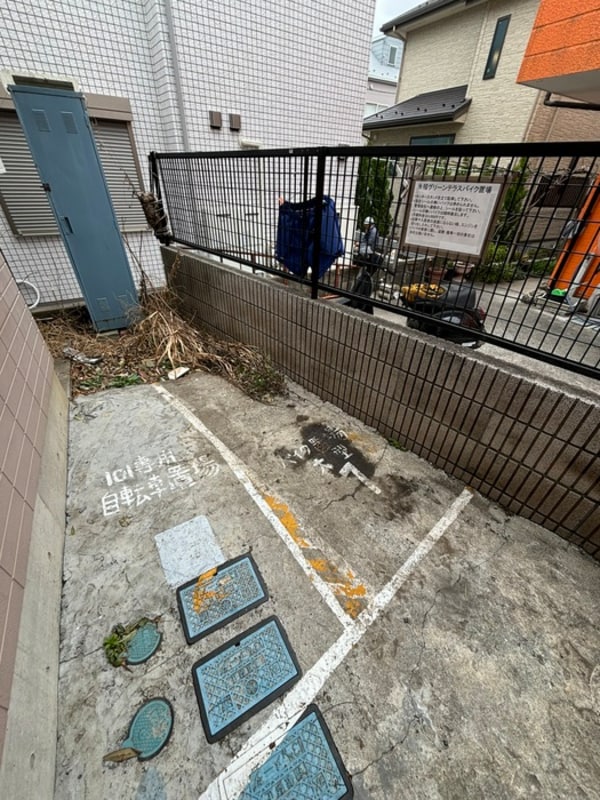 バイク置き場