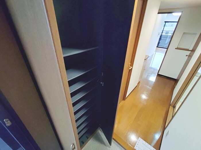 物件内観写真19　(靴箱)