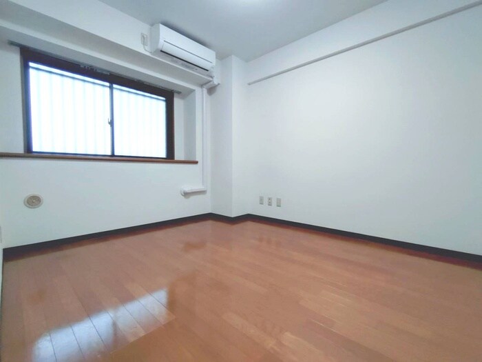 物件内観写真21　(居室)