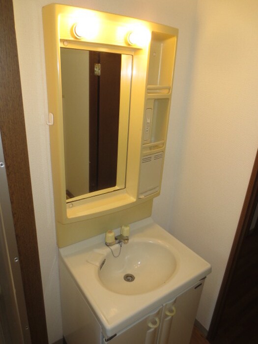 物件内観写真11　(洗面)