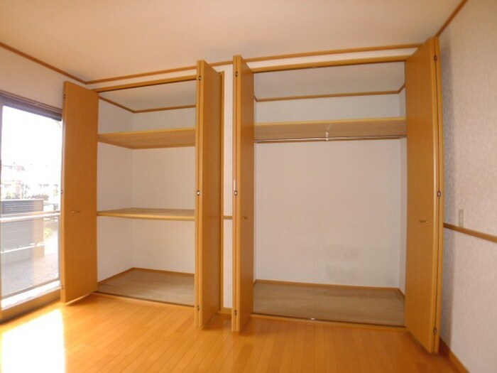 物件内観写真16　(収納)