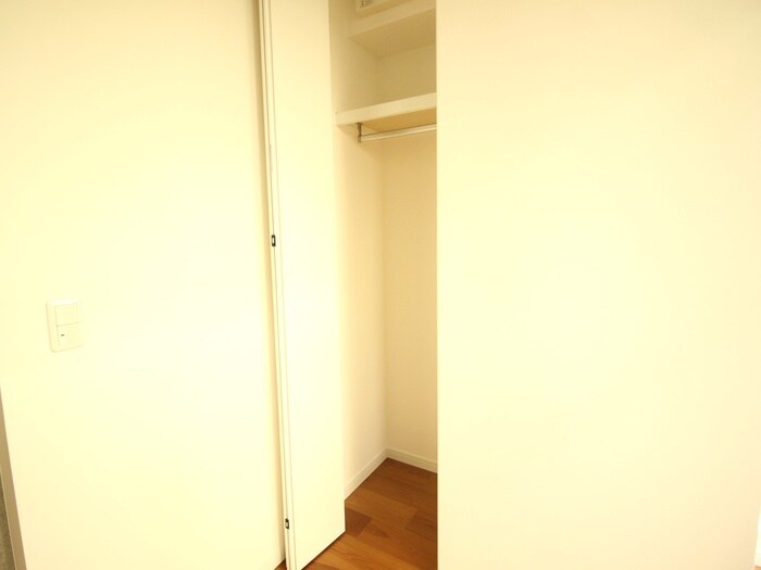 物件内観写真11　(収納)