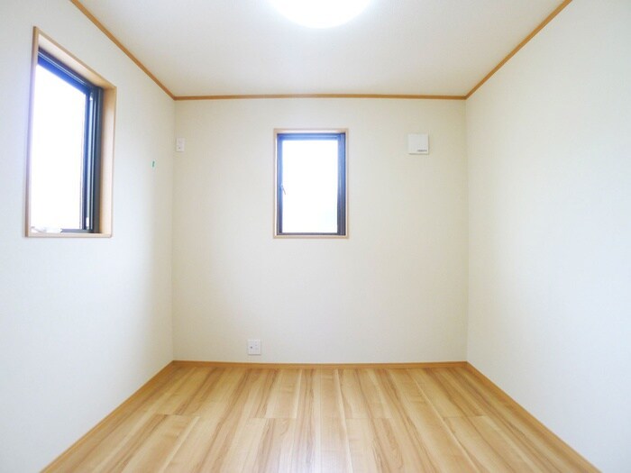 物件内観写真9　(居室)