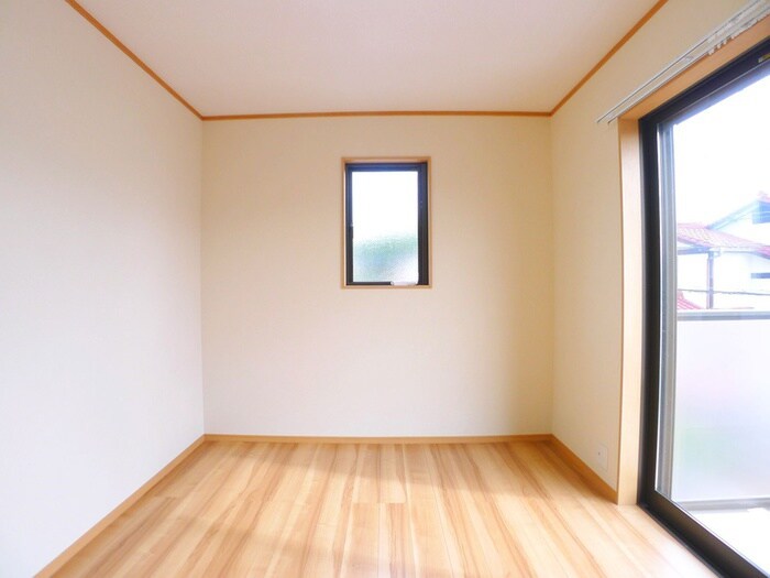 物件内観写真10　(居室)