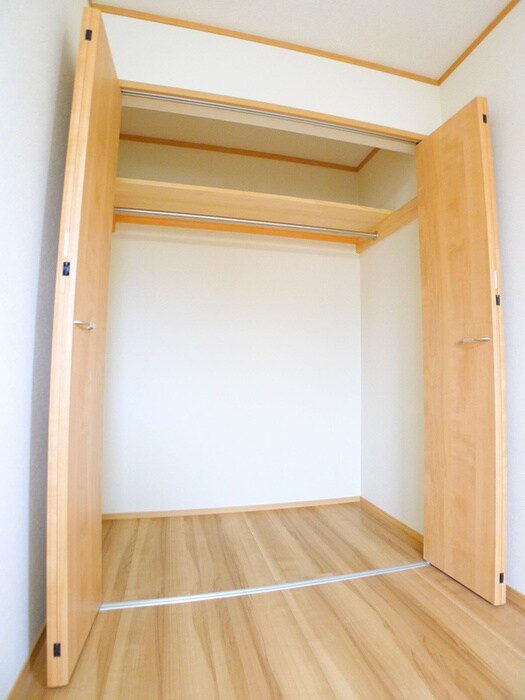 物件内観写真11　(収納)