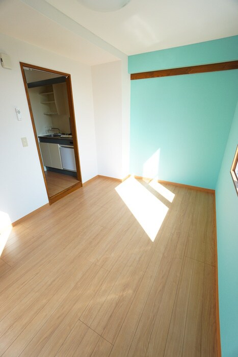 物件内観写真10　(居室)