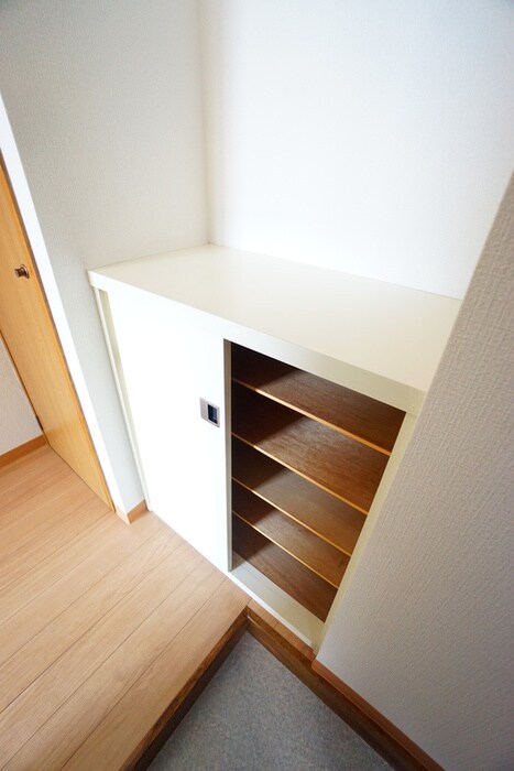 物件内観写真18　(靴箱)