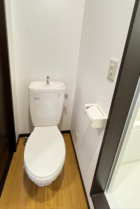 物件内観写真15　(トイレ)