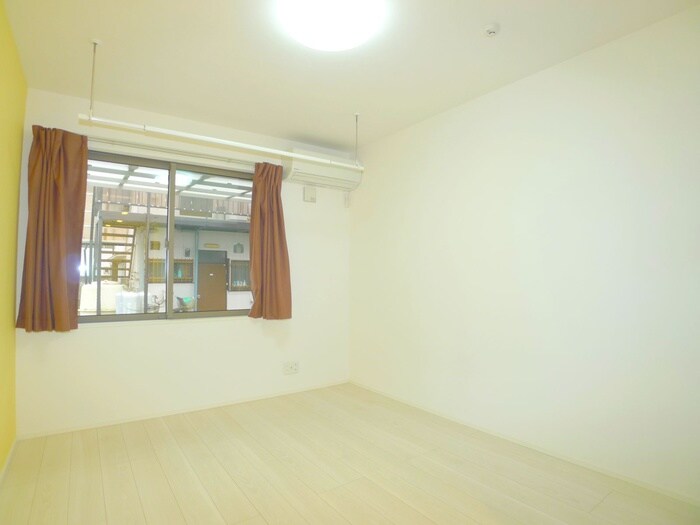 物件内観写真10　(居室)