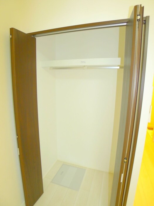 物件内観写真12　(収納)