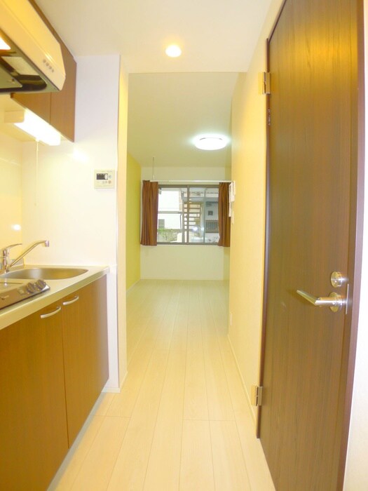 物件内観写真15　(廊下)