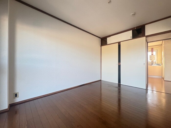 物件内観写真9　(居室)